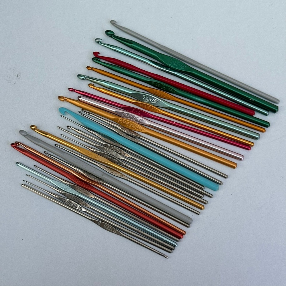 Vintage Crochet Hook Lot 25+ Pcs Boye Susan Bates Steel Aluminum Assorted Sizes